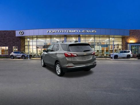 Used 2018 Chevrolet Equinox LT w/ LPO, Floor Liner Package FWD image 21