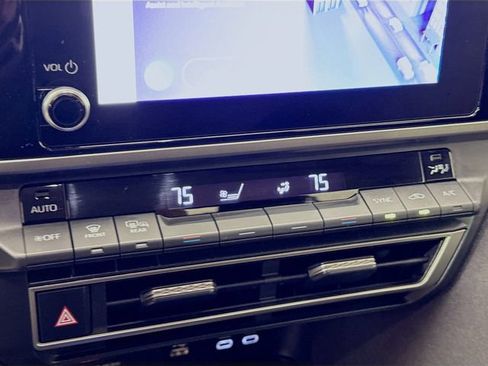 Used 2025 Toyota Camry LE image 16