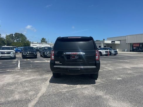Used 2017 GMC Yukon Denali w/ Open Road Package AWD/4WD image 4