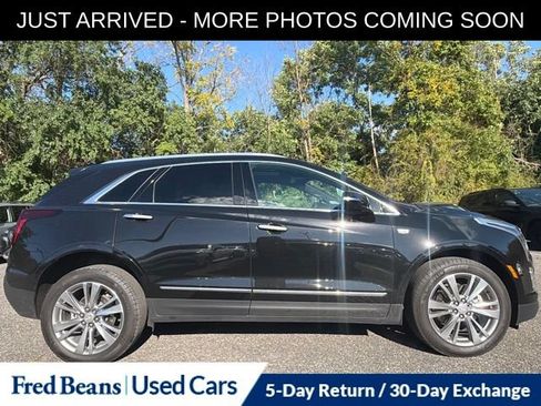 Used 2024 Cadillac XT5 Premium Luxury w/ LPO, Floor Liner Package AWD/4WD image 9