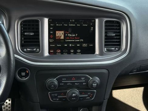 Used 2022 Dodge Charger R/T w/ Blacktop Package image 17