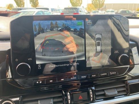 Used 2024 Nissan Pathfinder Platinum w/ Cargo Package image 20