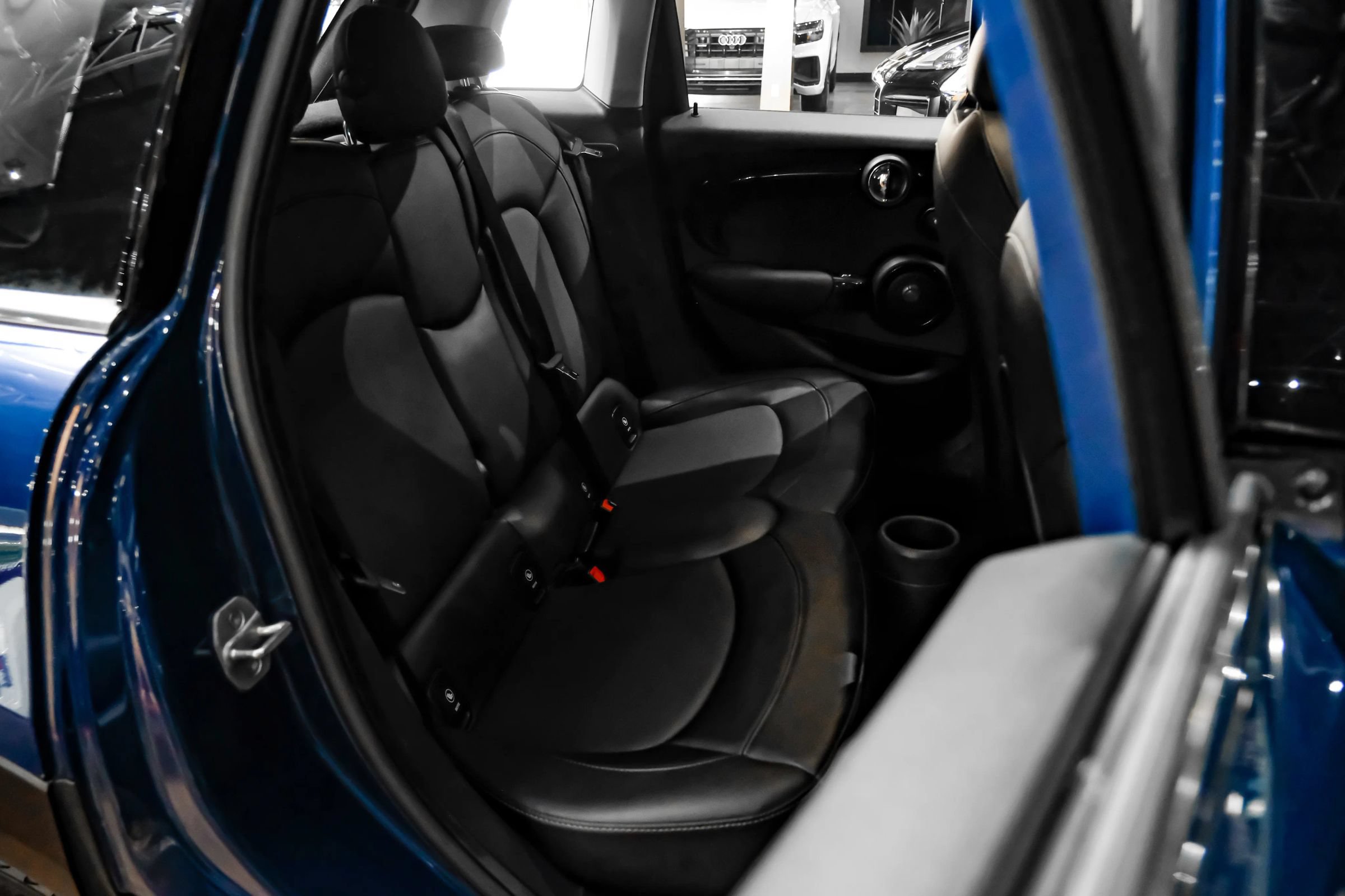 Used 2018 MINI Cooper S w/ Premium Package FWD image 40