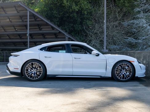 Certified 2023 Porsche Taycan Turbo image 12