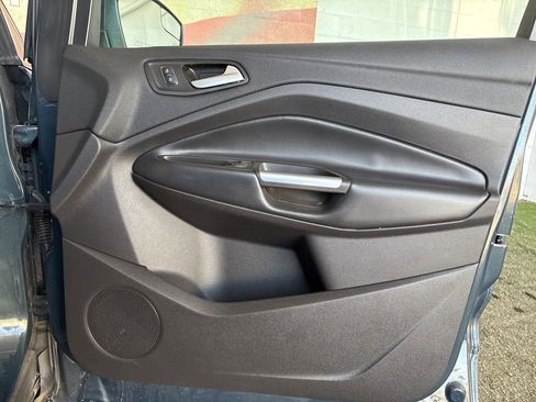 Used 2019 Ford Escape SEL AWD/4WD image 14
