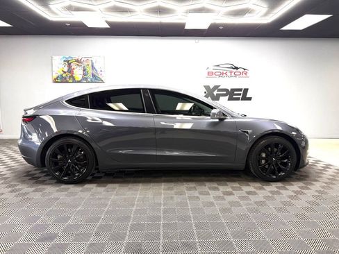 Used 2019 Tesla Model 3 Standard Range Plus RWD image 16