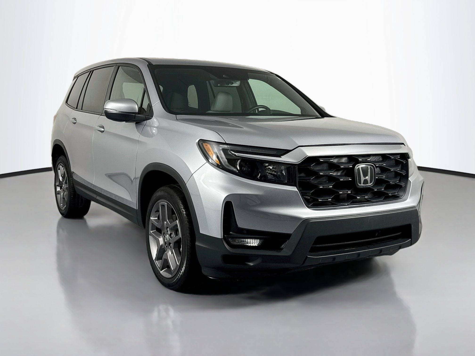 Certified 2023 Honda Passport EX-L image 3
