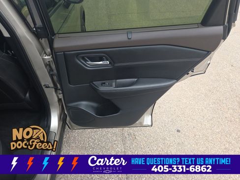 Used 2023 Nissan Rogue SL w/ SL Premium Package FWD image 38
