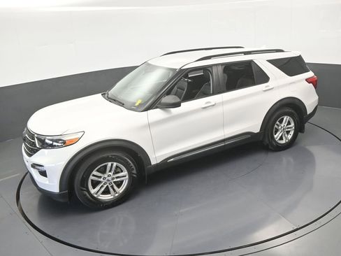 Used 2021 Ford Explorer XLT w/ Equipment Group 202A RWD image 52