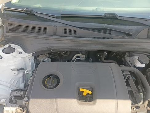 Used 2020 Kia Forte LXS FWD image 41