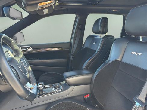 Used 2015 Jeep Grand Cherokee SRT AWD/4WD image 27