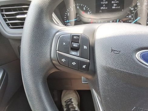 Used 2022 Ford Escape SE FWD image 27