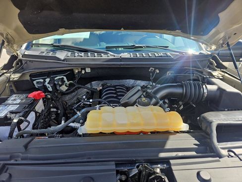 Used 2018 Ford F150 XLT w/ Equipment Group 302A Luxury image 7