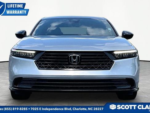 Used 2025 Honda Accord Sport image 2