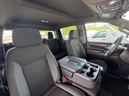 Used 2024 Chevrolet Silverado 1500 LT AWD/4WD image 19