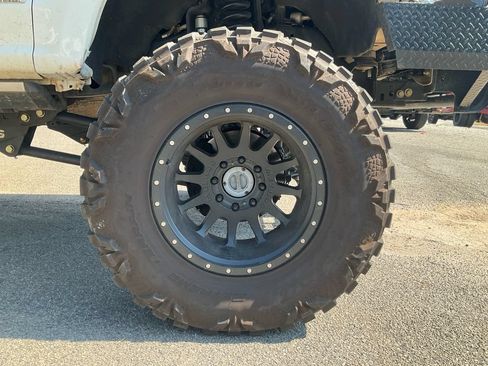 Used 2021 Ford F350 Platinum AWD/4WD image 10