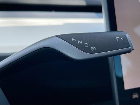 Used 2023 Tesla Model 3 Standard Range RWD image 15