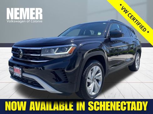 Used 2023 Volkswagen Atlas SE AWD/4WD image 1