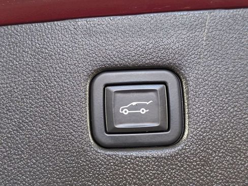 Certified 2020 Chevrolet Blazer RS w/ LPO, Floor Liner Package FWD image 32