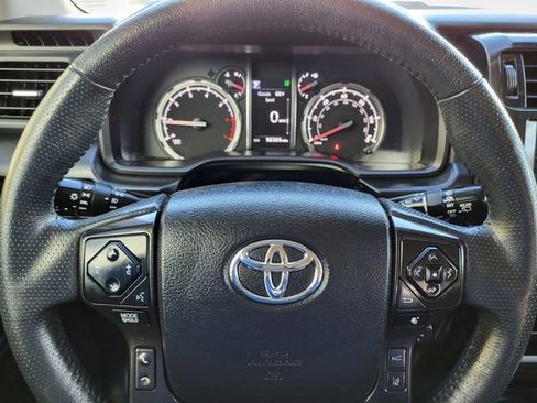 Used 2020 Toyota 4Runner TRD Off-Road Premium image 20