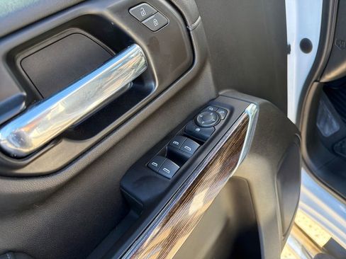 Used 2022 GMC Sierra 2500 SLE w/ SLE Convenience Package image 12