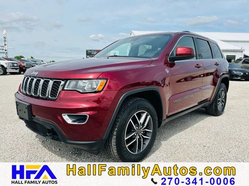 Used 2020 Jeep Grand Cherokee Laredo w/ Quick Order Package 2BN North AWD/4WD image 1