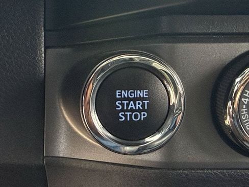 Used 2020 Toyota Tacoma TRD Off-Road AWD/4WD image 23