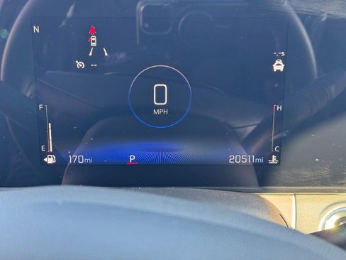 Used 2025 Chevrolet Trax LT w/ LT Convenience Package image 22