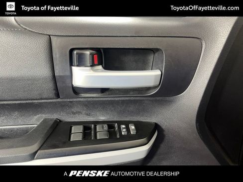 Used 2020 Toyota Tundra SR5 w/ SR5 Upgrade Package AWD/4WD image 26