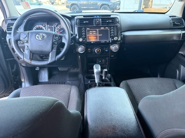 Used 2022 Toyota 4Runner TRD Off-Road AWD/4WD image 30