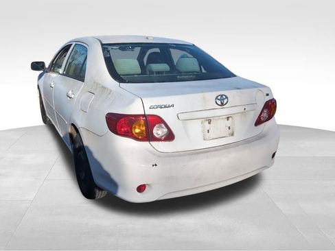 Used 2010 Toyota Corolla LE image 6