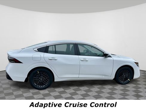 New 2026 Nissan Sentra SV FWD image 2