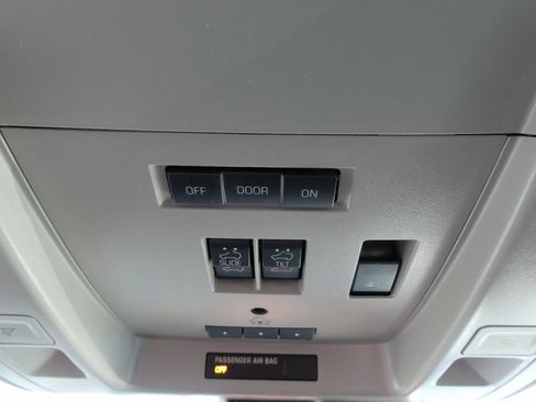 Used 2017 GMC Sierra 1500 SLT image 36