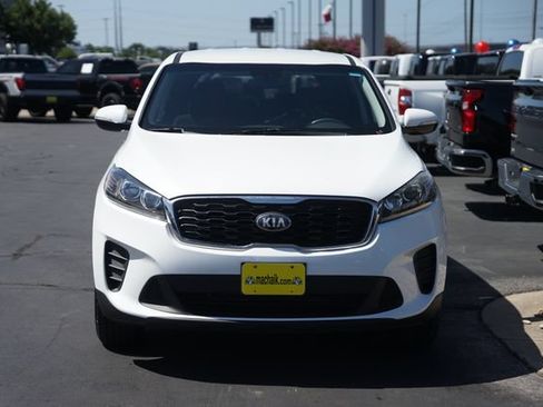 Used 2019 Kia Sorento FWD image 3