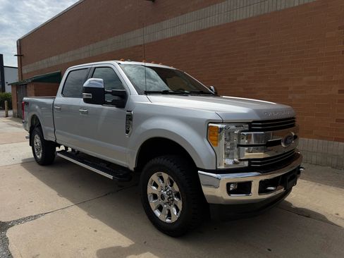 Used 2017 Ford F250 Lariat w/ Chrome Package AWD/4WD image 1