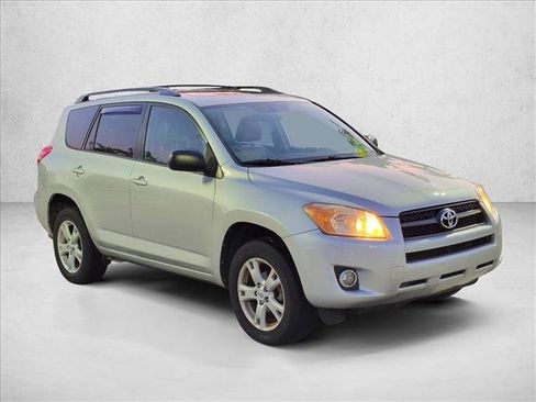 Used 2012 Toyota RAV4 FWD w/ Upgrade Value Pkg image 3