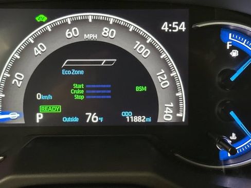 Used 2024 Toyota RAV4 LE AWD/4WD image 29
