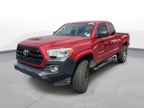 Used 2017 Toyota Tacoma SR RWD image 2