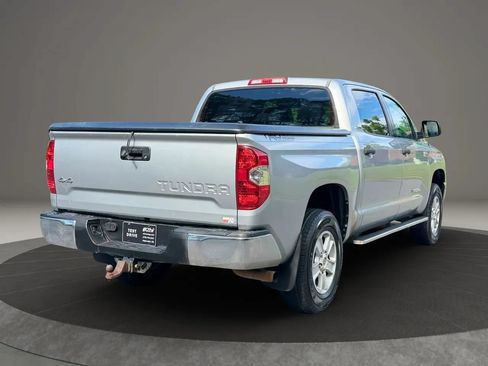 Used 2014 Toyota Tundra SR5 w/ SR5 Upgrade Package AWD/4WD image 4