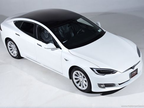 Used 2018 Tesla Model S 100D image 9