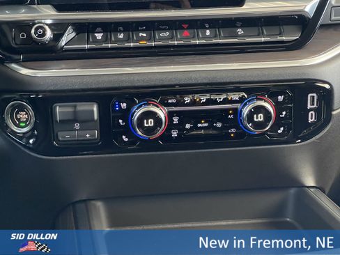 New 2025 GMC Sierra 2500 SLT w/ SLT Premium Package image 5