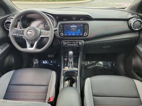 Certified 2024 Nissan Kicks SR w/ SR Premium Package FWD image 9
