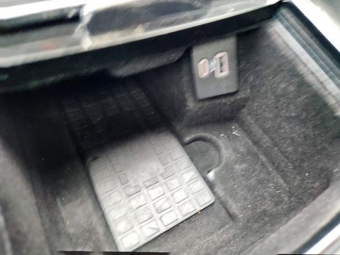 Certified 2022 Lincoln Nautilus Reserve image 35