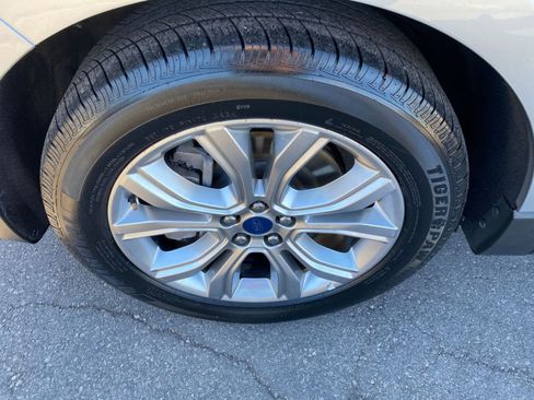 Used 2022 Ford Edge Titanium w/ Equipment Group 301A image 30