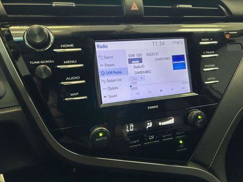 Certified 2020 Toyota Camry SE FWD image 22