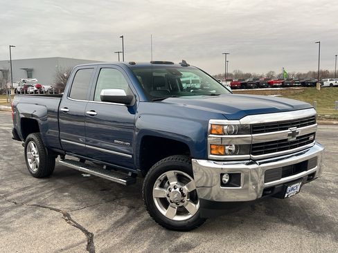 Used 2016 Chevrolet Silverado 2500 LTZ w/ LTZ Plus Package image 6