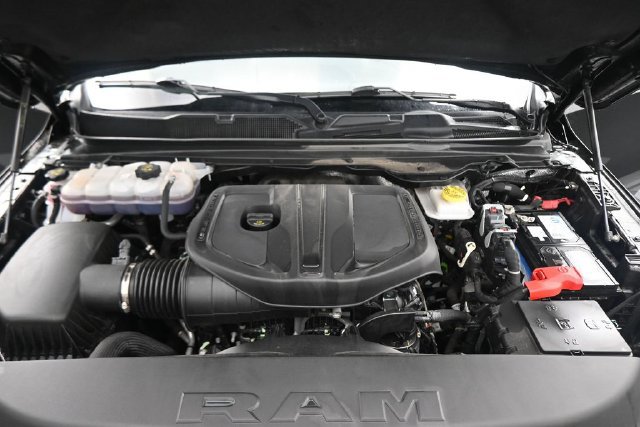 Used 2025 RAM 1500 Laramie w/ Trailer Tow Group AWD/4WD image 29