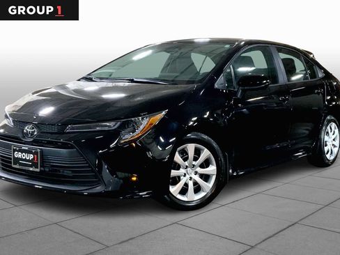 Used 2026 Toyota Corolla LE FWD image 1