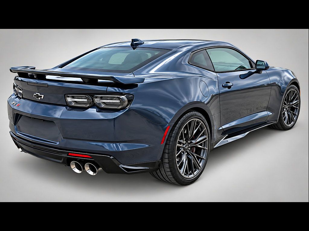 Used 2020 Chevrolet Camaro ZL1 RWD image 39