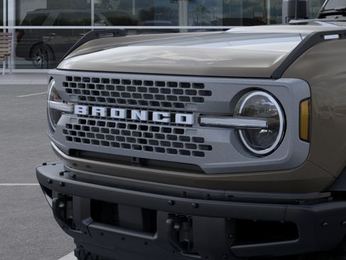 New 2026 Ford Bronco Badlands w/ Sasquatch Package AWD/4WD image 19